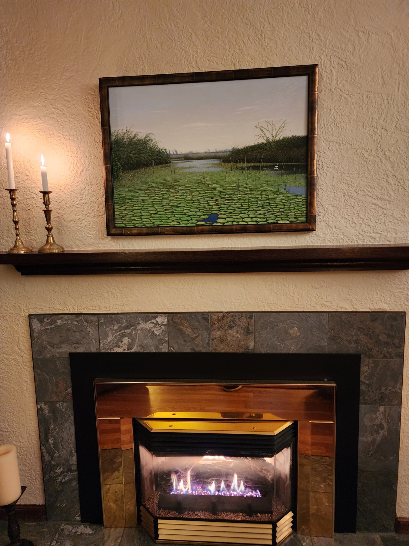 Eduardo Labrada painting in a private home